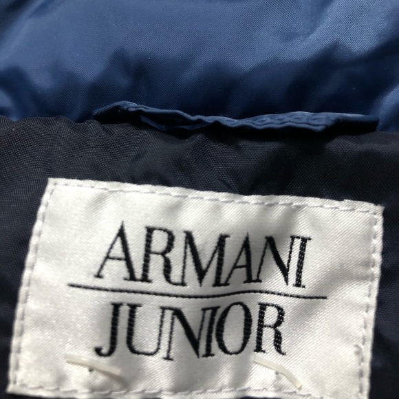 Armani sleeveless jacket. - Picture 4 of 6